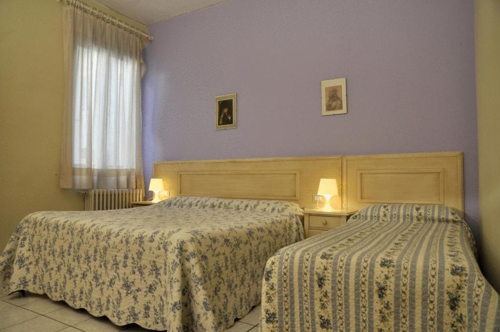 Hotel Regina Florenţa Cameră foto
